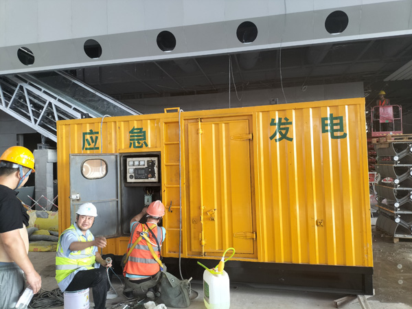 宜宾怎样判断空气滤清器是否需要更换？
